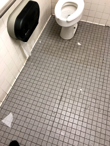 Pet Supply Store «Petco Animal Supplies», reviews and photos, 32074 Gratiot Ave, Roseville, MI 48066, USA