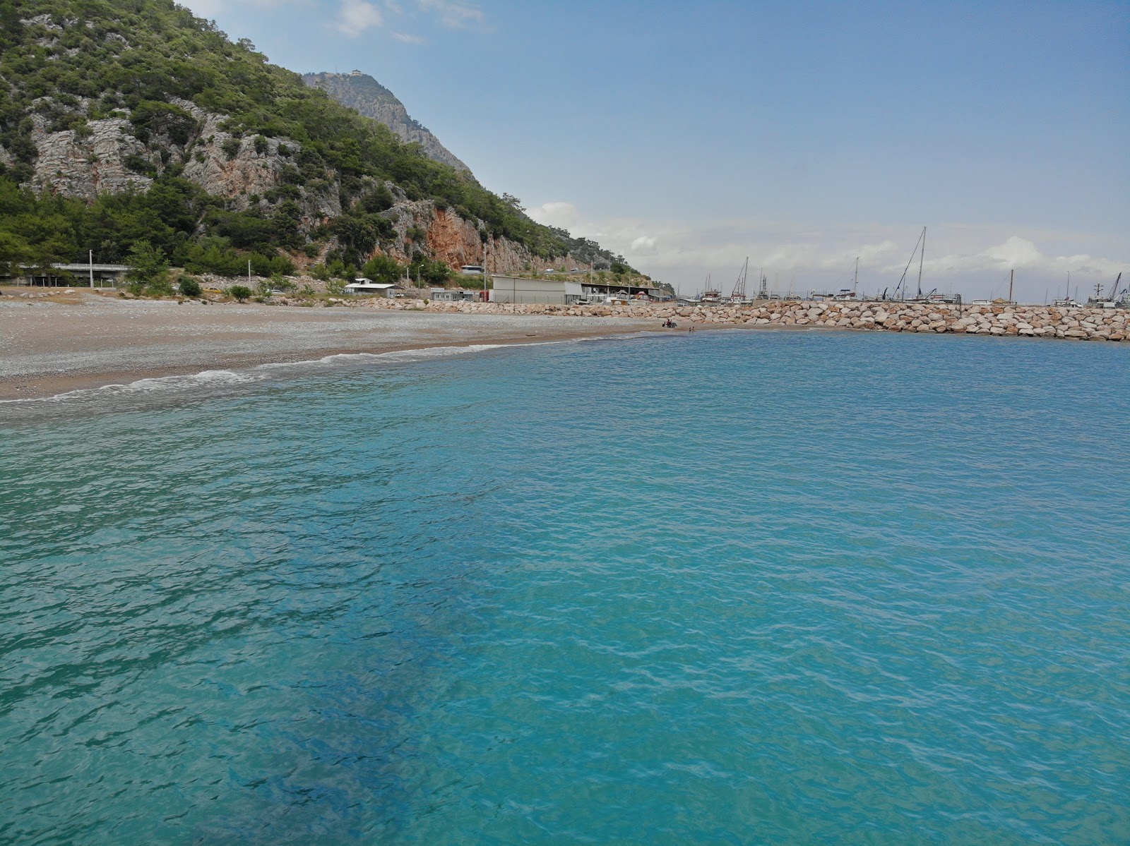 Foto von Barinagi Beach mit geräumige bucht