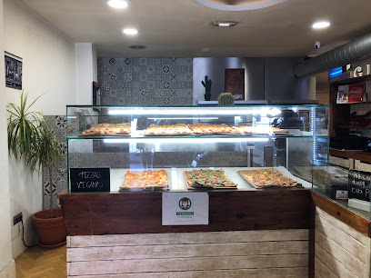Pizzería Giova - Rúa Panaderas, 15001 A Coruña, Spain