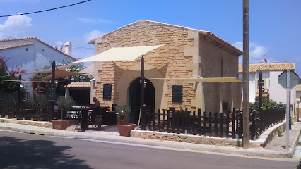 Restaurant La Petite Iglesia - Carrer la Marina, 11, 07659 Cala Figuera, Illes Balears, Spain