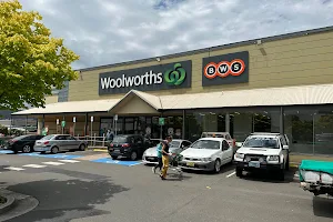 Woolworths Lithgow image