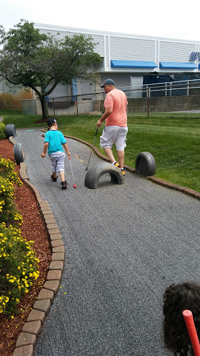 Marine Supply Store «West Marine», reviews and photos, 1060 Fall River Ave, Seekonk, MA 02771, USA