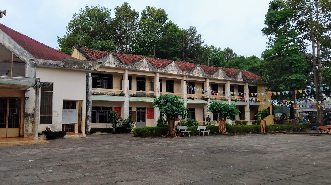 Nhà thiếu nhi huyện Phước Long
