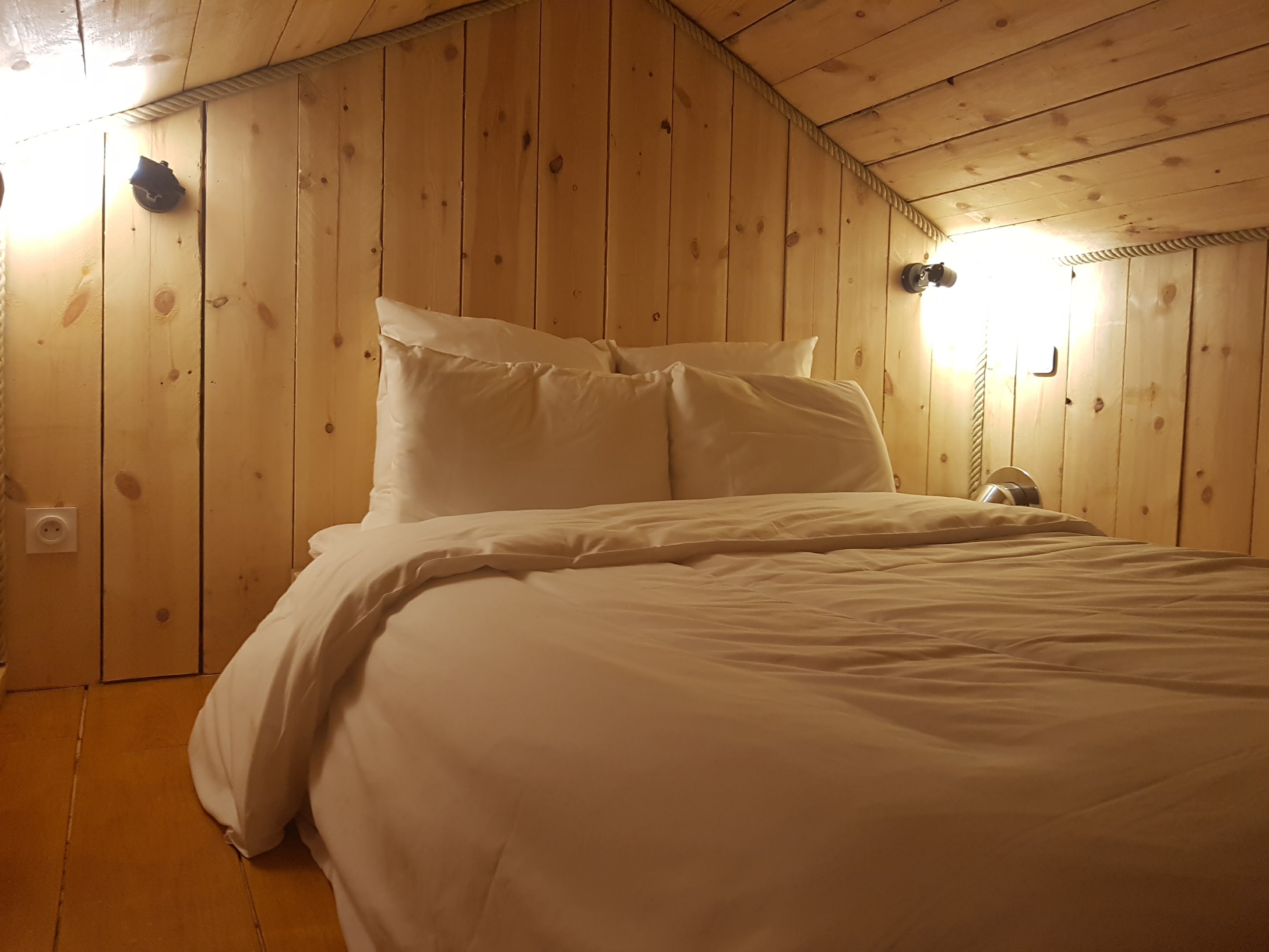 Photo n° 1 de l'avis de Madame.! fait le 25/01/2017 à 23:44