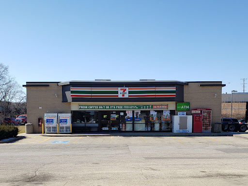 7-Eleven, 825 W Oakton St, Des Plaines, IL 60018, USA, 