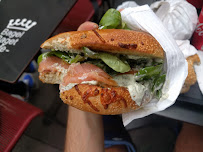 Sandwich au poulet du Restaurant Bagel Baget Café à Paris - n°13