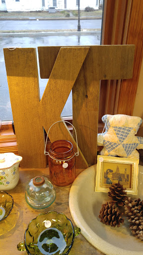 Grocery Store «Troutt Old Time General Store And Market», reviews and photos, 433 N 4th St, Paducah, KY 42001, USA