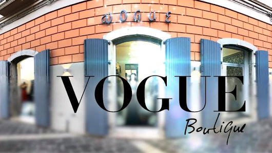 Vogue Boutique Di Mecca Caterina Piazza Gianturco, 36, 85021 Avigliano PZ, Italia