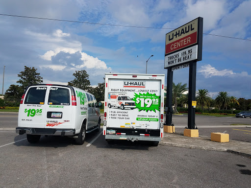 Truck Rental Agency «U-Haul of Clearwater», reviews and photos, 201 S Missouri Ave, Clearwater, FL 33756, USA