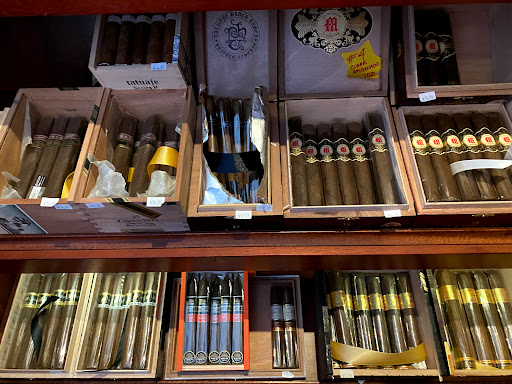 Cigar Shop «Mancave Cigar Lounge», reviews and photos, 2920 E Commercial Blvd, Fort Lauderdale, FL 33308, USA