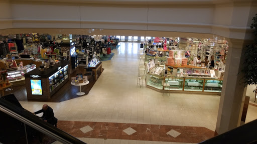 Department Store «Von Maur», reviews and photos, 10010 California St, Omaha, NE 68114, USA