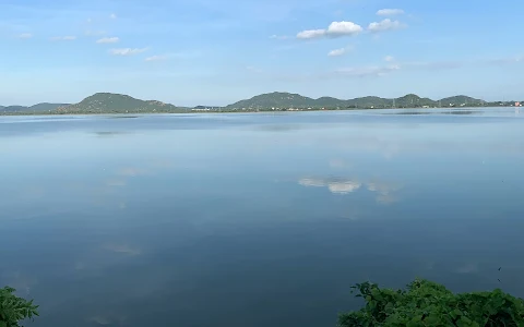 Kolavai Lake image