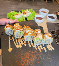 Plats et boissons du Restaurant japonais Sushi Hand Vaulx-en-Velin - n°2