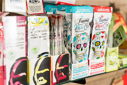 Tobacco Shop «Bear Smoke Smokeshop», reviews and photos, 4295 Browns Bridge Rd B, Cumming, GA 30041, USA