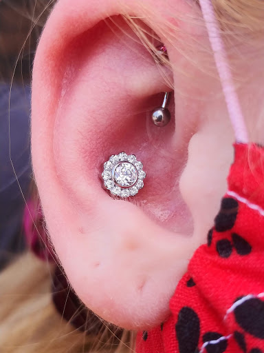 Body Piercing Shop «Steel N Ink Tattoo & Body Piercing», reviews and photos, 429 Water St, Eau Claire, WI 54703, USA