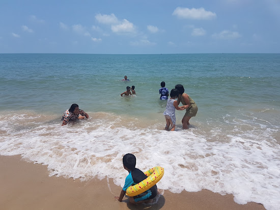 Phlai Dam Beach