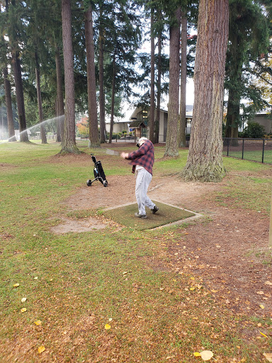 Golf Course «Bellevue Crossroads Par 3 Golf», reviews and photos, 15801 NE 15th St, Bellevue, WA 98008, USA