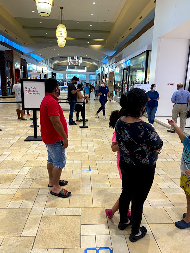 Computer Store «Apple Smith Haven», reviews and photos, 518 Smith Haven Mall, Lake Grove, NY 11755, USA