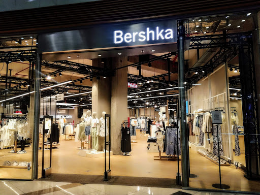 Stores to buy women's bathrobes Sofia