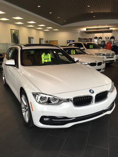 BMW Dealer «Thompson BMW», reviews and photos