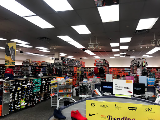 Shoe Store «Shoe Dept.», reviews and photos, 4731 Jonesboro Rd #210, Union City, GA 30291, USA