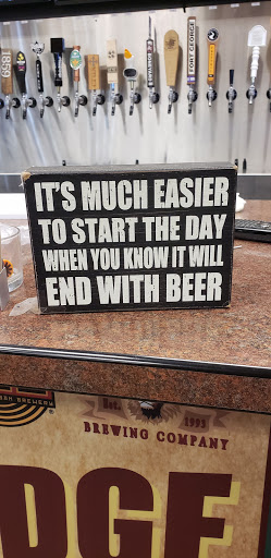 Liquor Store «Liquor Outlet», reviews and photos, 5107 Commercial St SE, Salem, OR 97306, USA