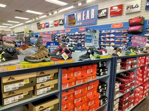 Sporting Goods Store «Big 5 Sporting Goods», reviews and photos, 510 Contra Costa Blvd, Pleasant Hill, CA 94523, USA
