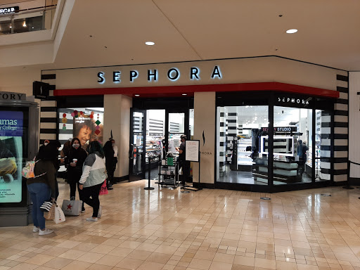 Cosmetics Store «SEPHORA», reviews and photos, 12000 SE 82nd Ave #1070, Portland, OR 97086, USA