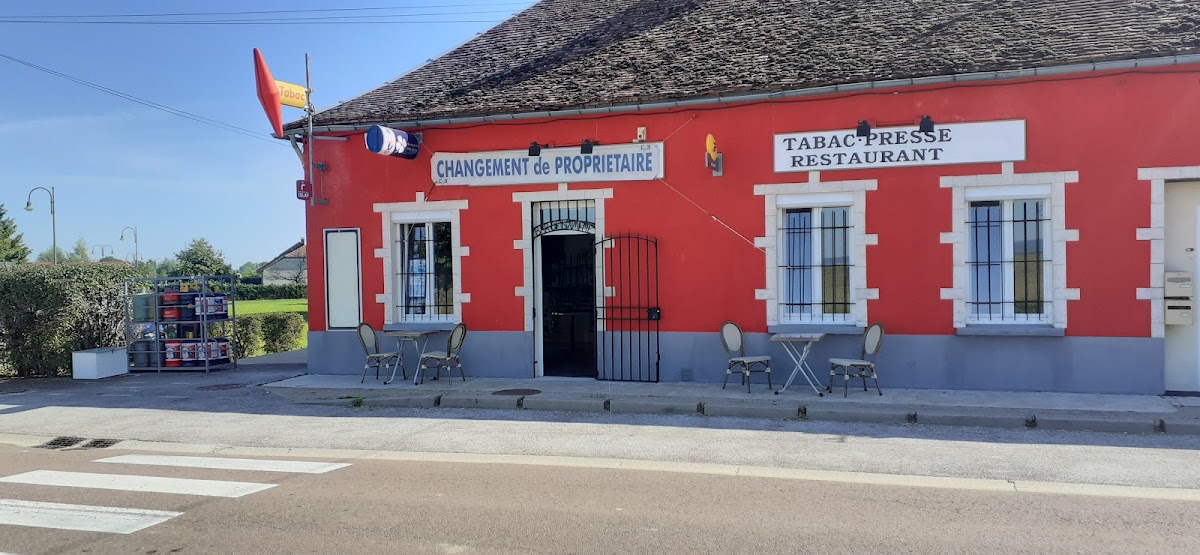 Bar de l'Amitié à Les Bordes-Aumont