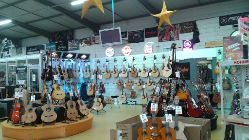 Instrument shops in Toulouse