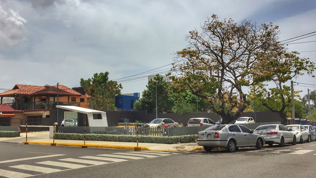 PARQUEO PUBLICO