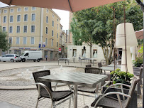 Atmosphère du Le ZinG (Bar - Restaurant - Pizzeria) à Bourg-en-Bresse - n°5