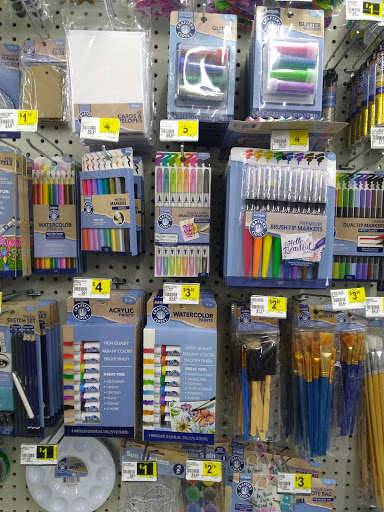 Discount Store «Dollar General», reviews and photos, 36 Winter Place Lane, Newland, NC 28657, USA