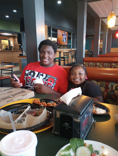 Shopping Mall «Marconi & Walnut Shopping Center», reviews and photos, 4949 Marconi Ave, Carmichael, CA 95608, USA