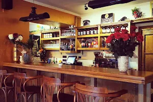 Fast Food & Caffe Bar "GLORIJET" image