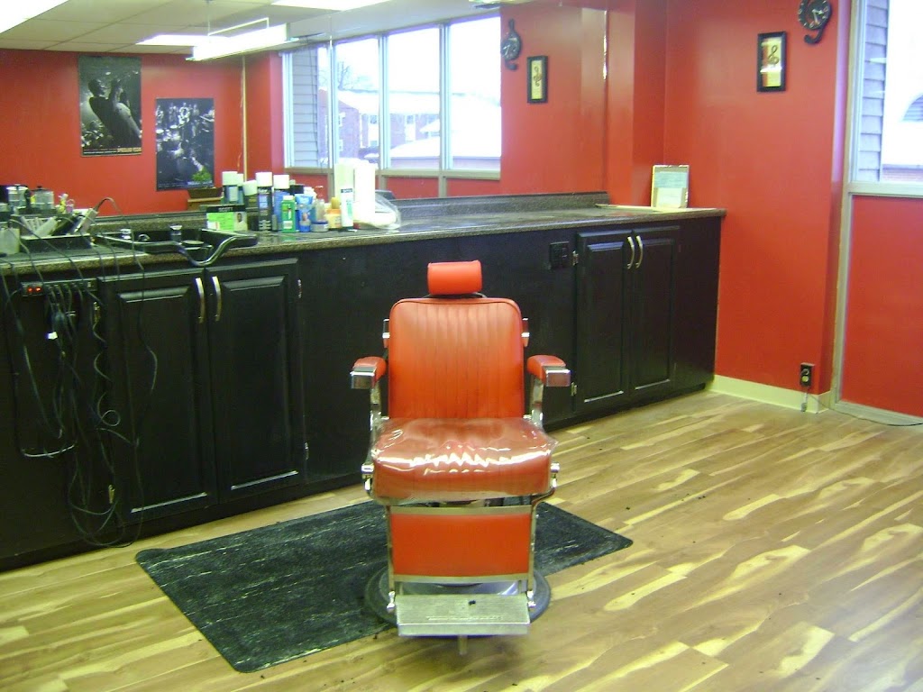 The Buzz Barber Shop 44240