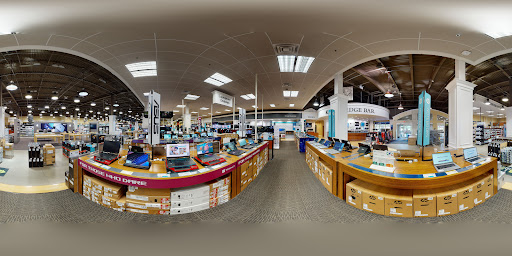 Computer Store «Micro Center», reviews and photos, 263 McLean Blvd, Paterson, NJ 07504, USA