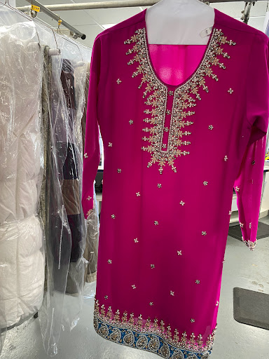 Dry Cleaner «Executive Cleaners», reviews and photos, 351 Boston Post Rd, Milford, CT 06460, USA