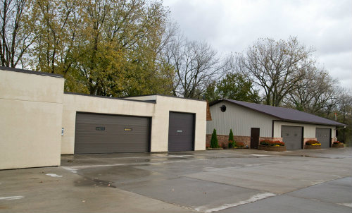 Auto Body Shop «Jacobsen Auto Body», reviews and photos, 1916 Fuller Rd, West Des Moines, IA 50265, USA