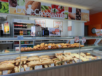 Atmosphère du Sandwicherie La Croissanterie à Montalzat - n°16