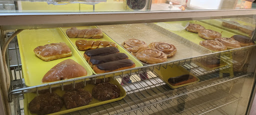 Donut Shop «Turner Donut Shop», reviews and photos, 902 9th Ave W, Bradenton, FL 34205, USA