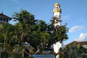 Masjid Nurul Huda Kampung Gelgel image