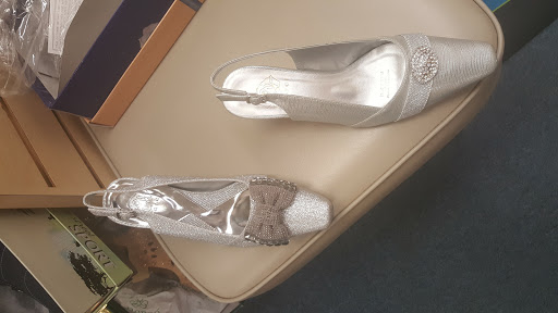 Shoe Store «Bida Wide Width Shoes», reviews and photos, 1651 NE 163rd St, North Miami Beach, FL 33162, USA