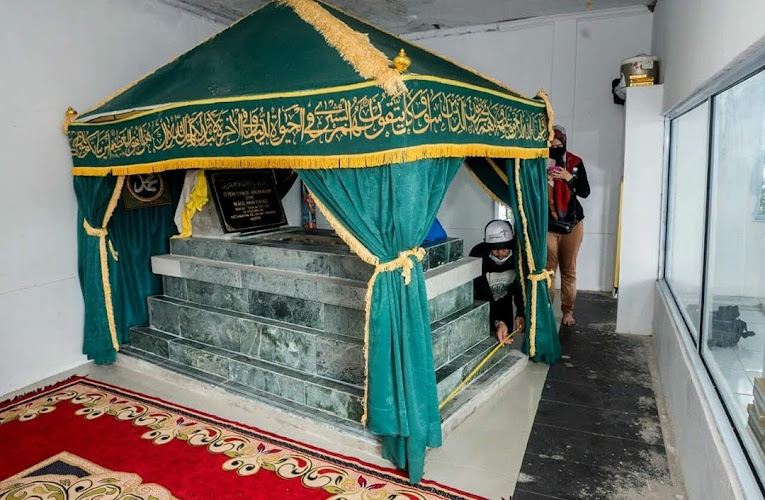 Makam Sunan Thulub