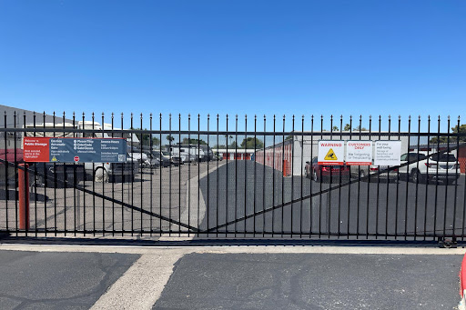 Self-Storage Facility «Public Storage», reviews and photos, 2640 S Alma School Rd, Mesa, AZ 85210, USA