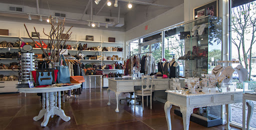 Boutique «Couture Designer Resale Boutique», reviews and photos, 10117 Montague St, Tampa, FL 33626, USA