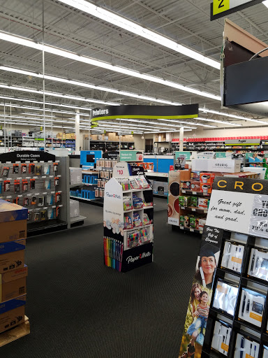 Office Supply Store «Staples», reviews and photos, 23035 W Outer Dr, Allen Park, MI 48101, USA