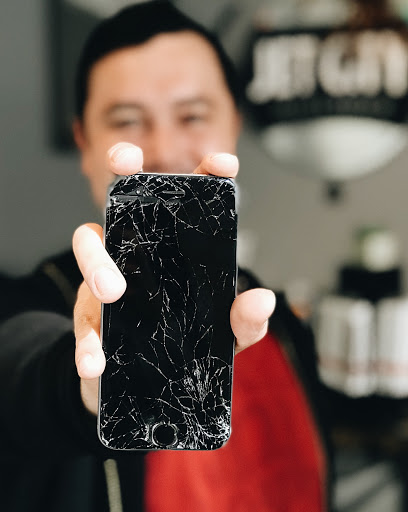 Electronics Repair Shop «Jet City Device Repair», reviews and photos, 3642 Wallingford Ave N, Seattle, WA 98103, USA