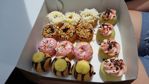 Donut Shop «Mini Doughnut Factory», reviews and photos, 2109 S Dale Mabry Hwy, Tampa, FL 33629, USA