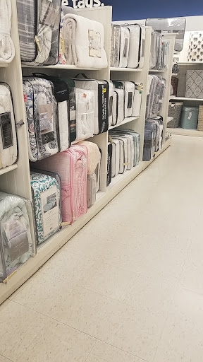 Department Store «Marshalls», reviews and photos, 13200 Middlebelt Rd, Livonia, MI 48154, USA